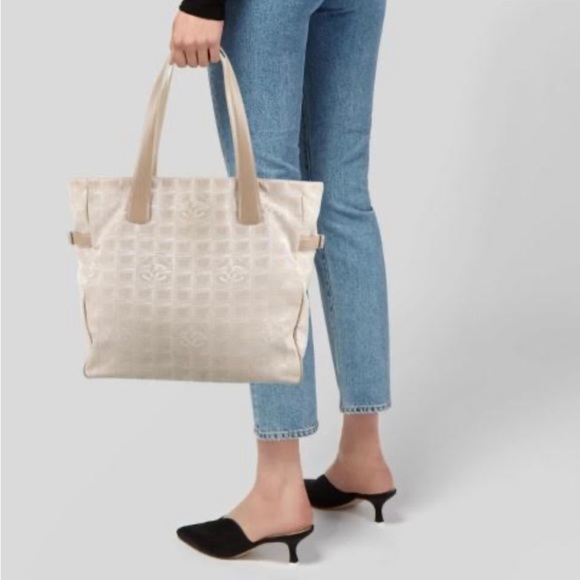 Authentic Chanel CHANEL New Travel Line Tote MM Bag Nylon Gently Used - Picture 2 of 6